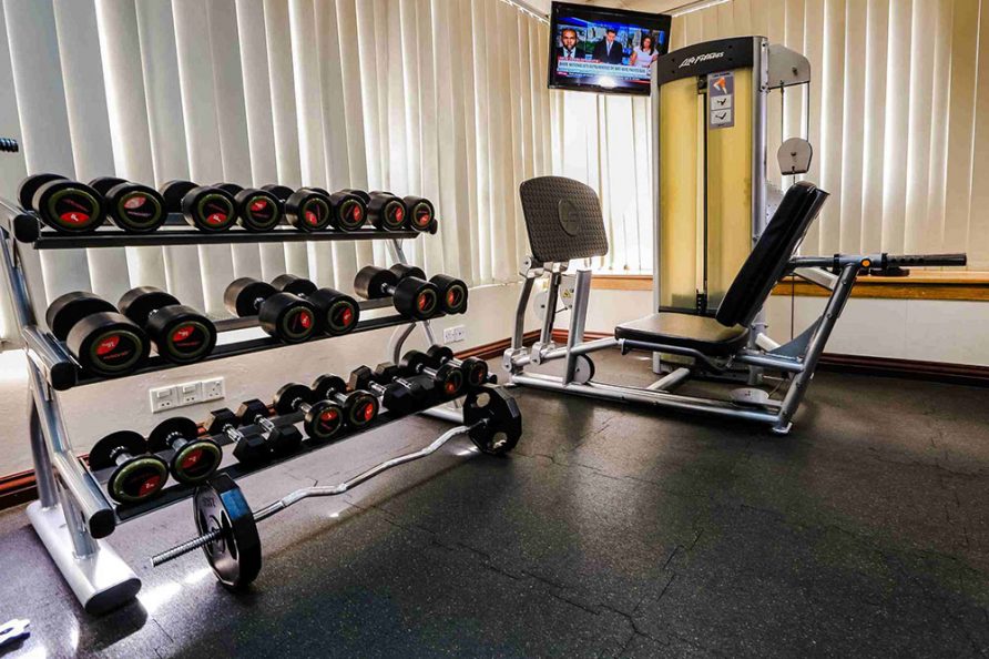 How to Stay Healthy While Traveling